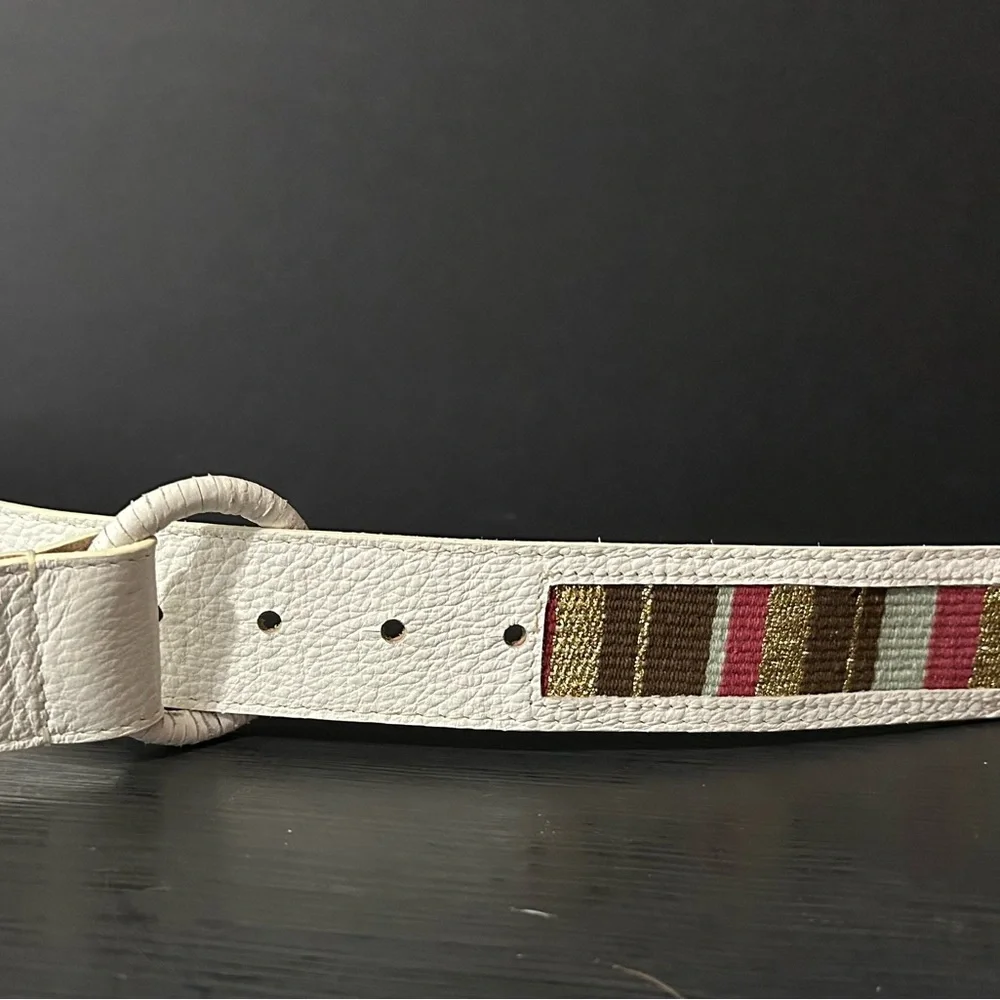 NWOT Chico’s Genuine Leather Belt, White, Size M